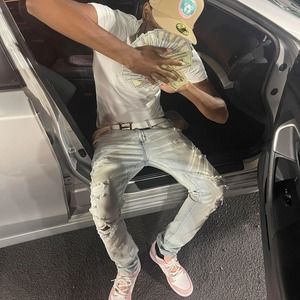 Meet your Posher, Wesley